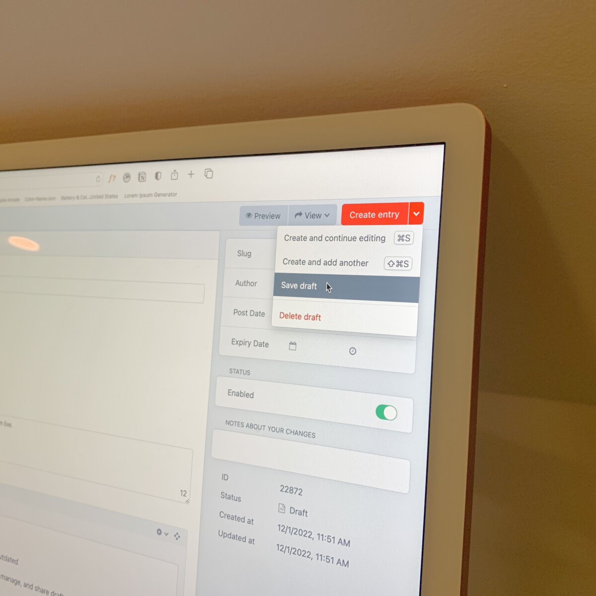 Craft screen showing save a draft button